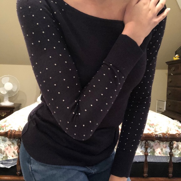 Loft Sweater - Picture 2 of 3